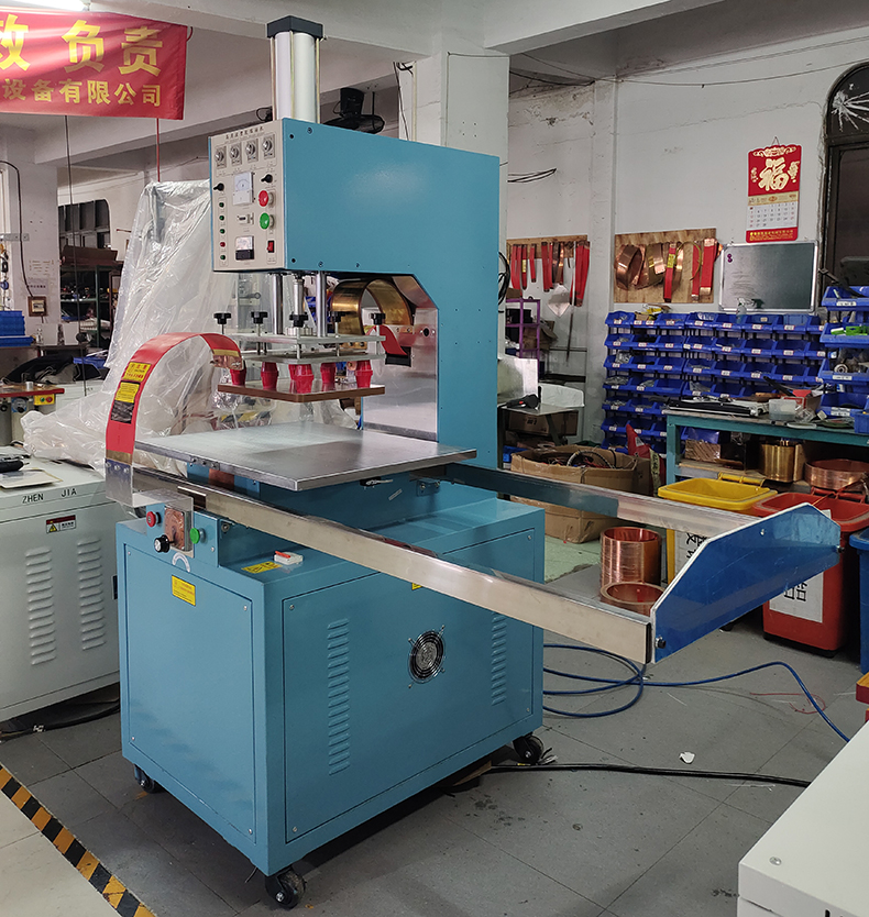 汽車腳墊單邊推盤高周波機